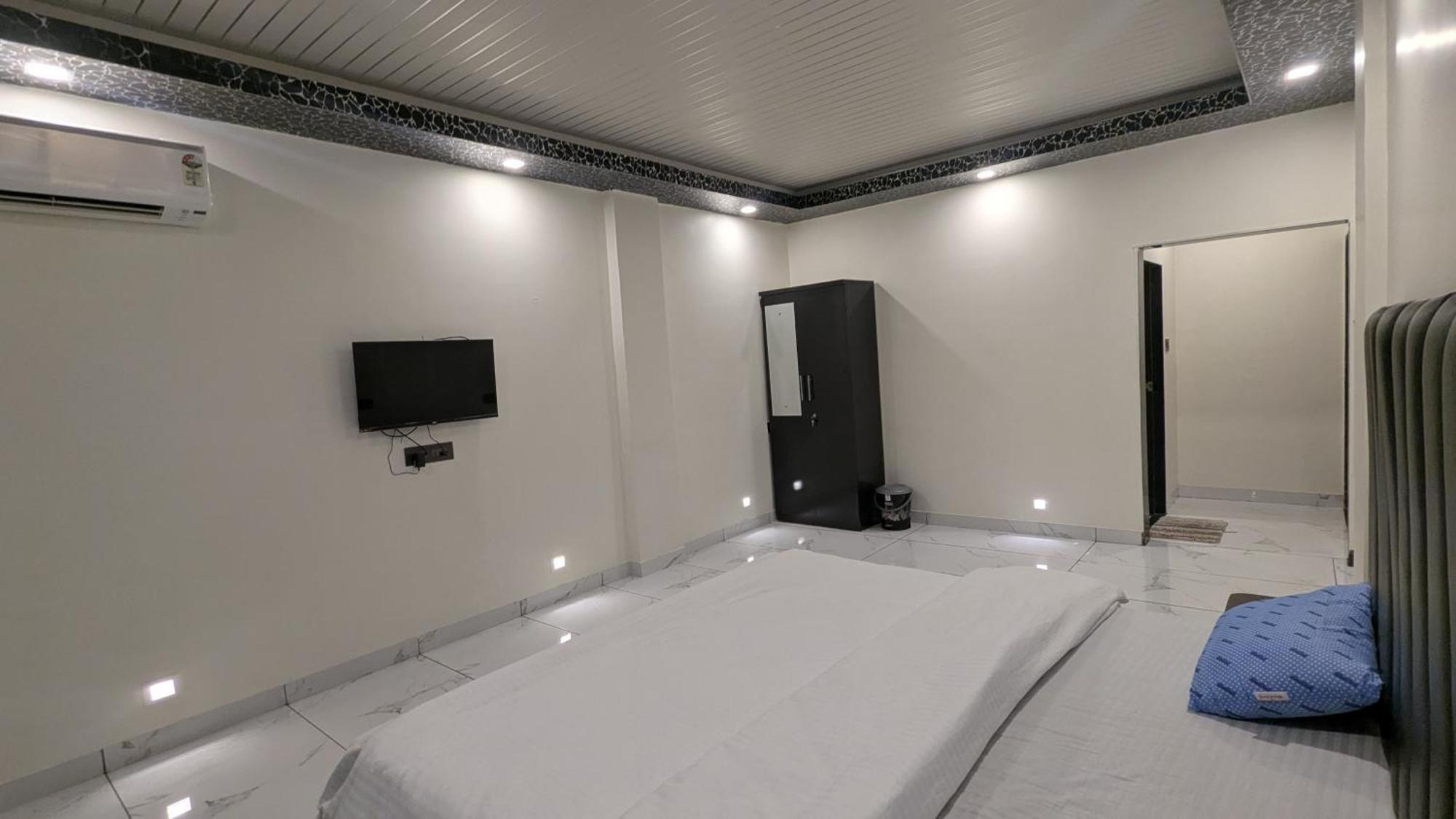 The Grange Lake View พันช์กานี ภายนอก รูปภาพ
